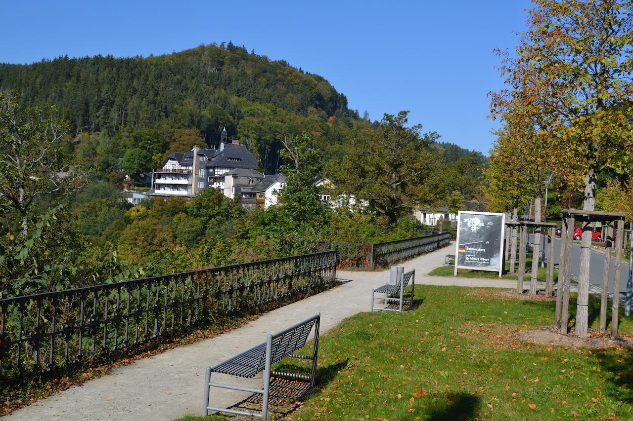 Hotel Weisser Hirsch Schwarzburg ภายนอก รูปภาพ